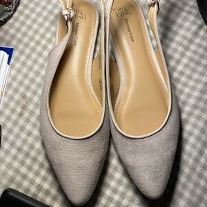 Time and Tru Women's Cream Flats